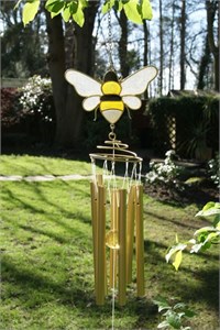 Klangspiel mit goldener Biene